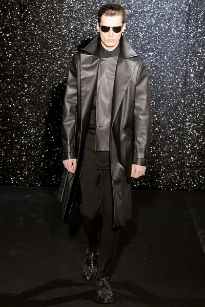 Look 26